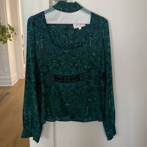 Stone Cold Fox Holloway Top Green Carpet Silk